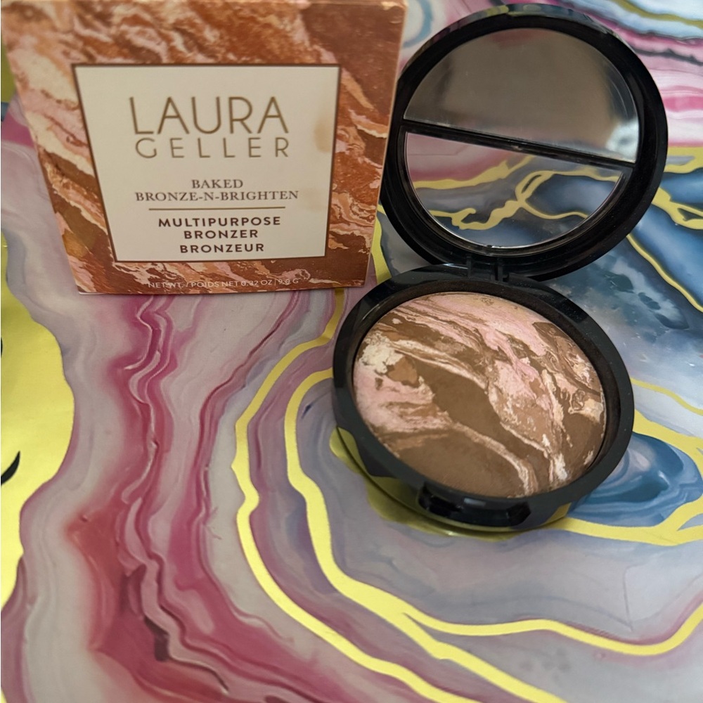 Laura Geller Baked Bronze-N-Brighten Bronzer - Medium. New. Free Shipping.